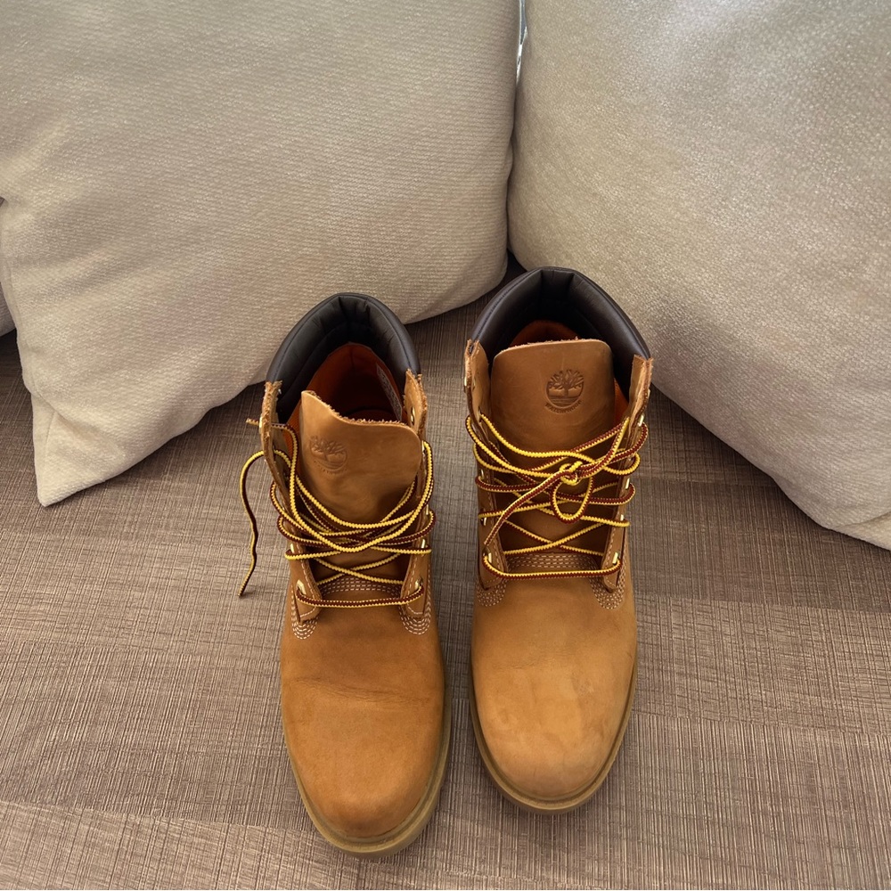 Timberland Boots - Picture 4 of 4
